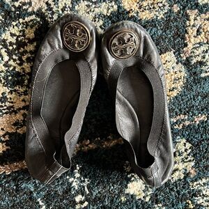 Tory Burch flats, size 6 (black)